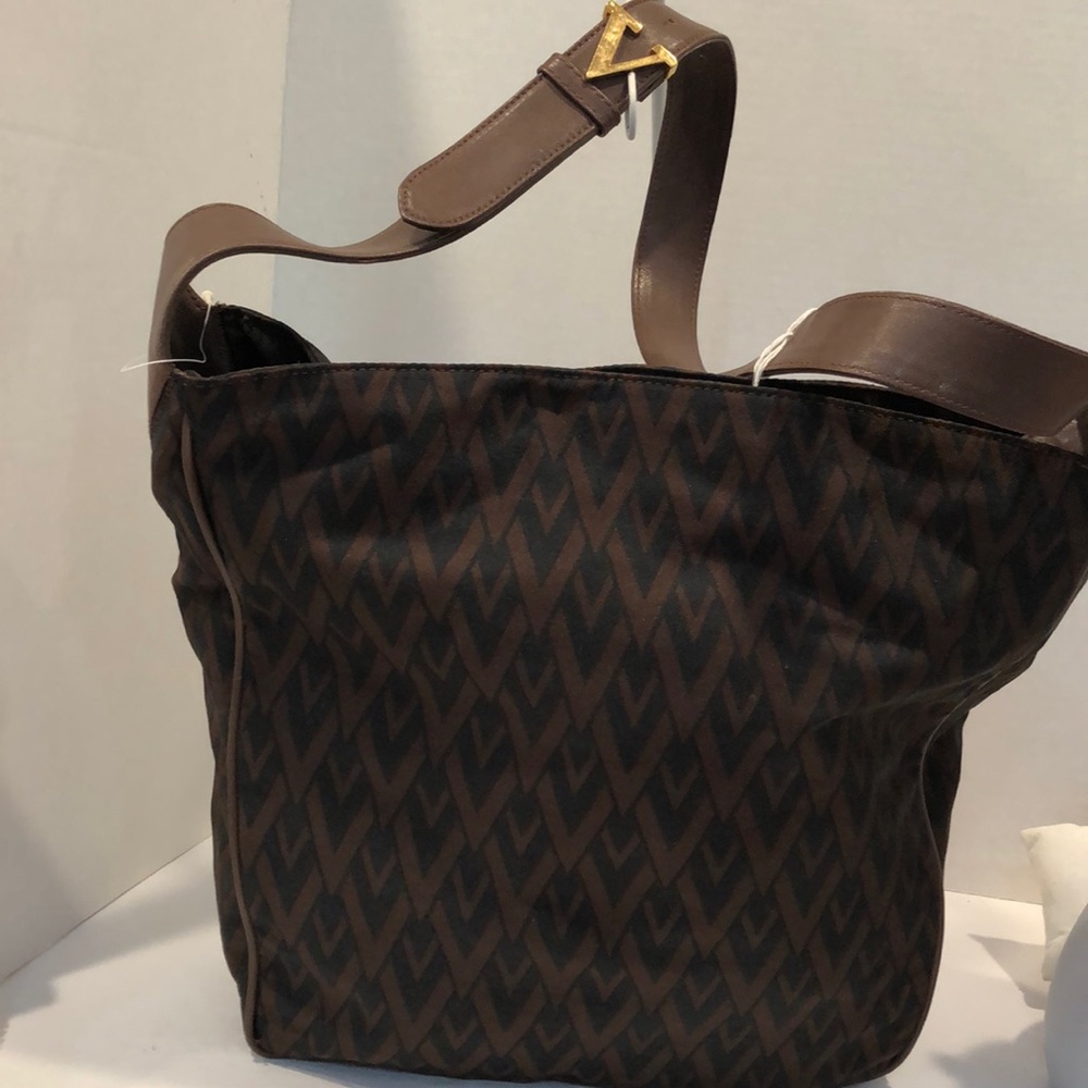 Valentino Vintage Fabric Collectible never worn !